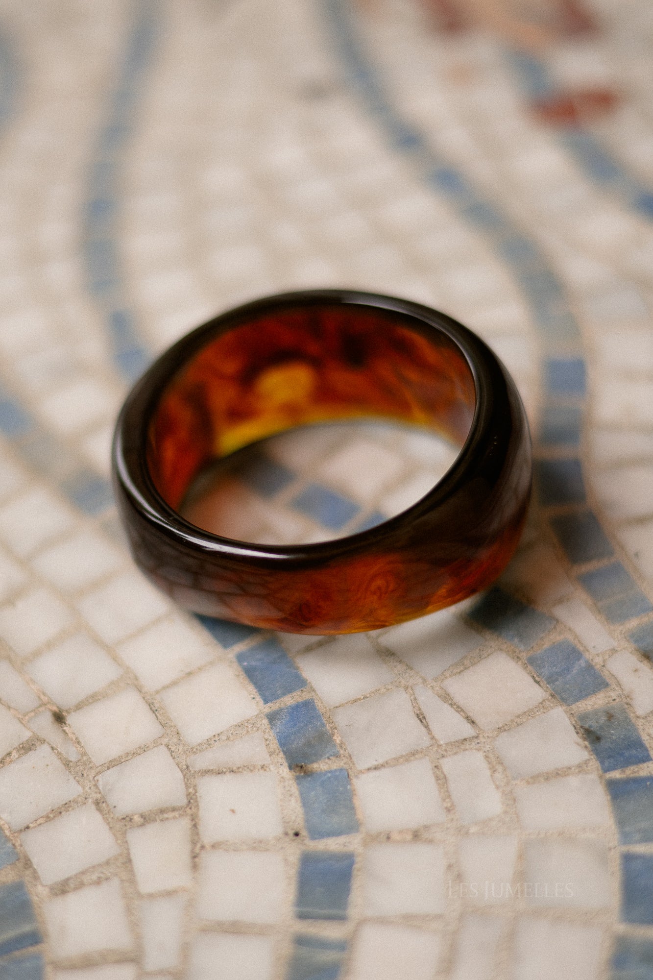 Acrylic bangle brown - Image 3