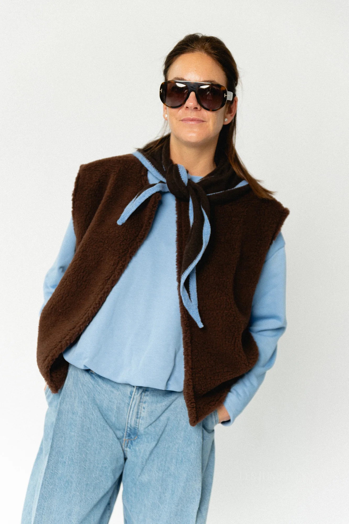 Axelle sleeveless jacket hot chocolate - Image 4