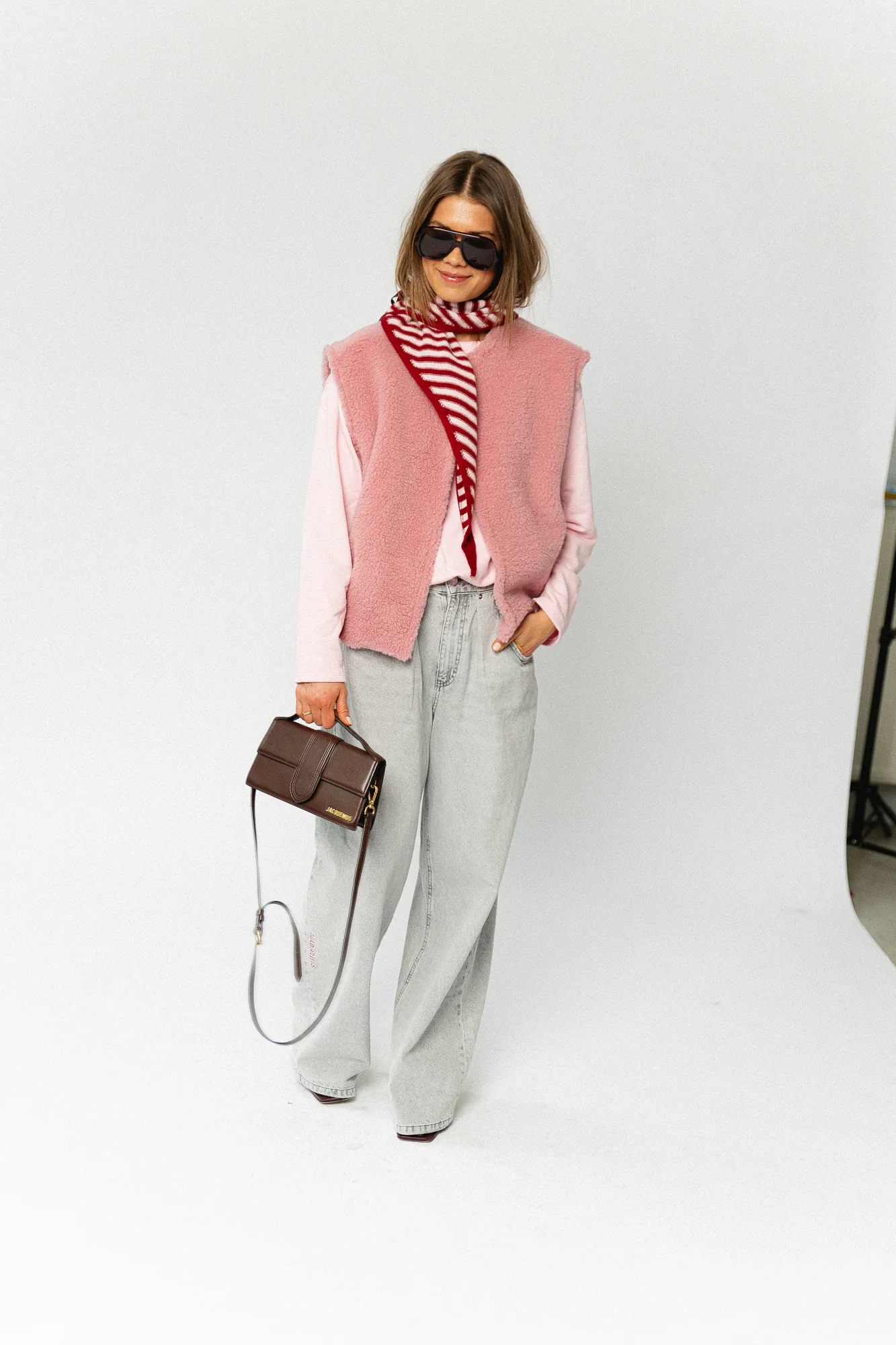 Axelle sleeveless jacket pink - Image 4