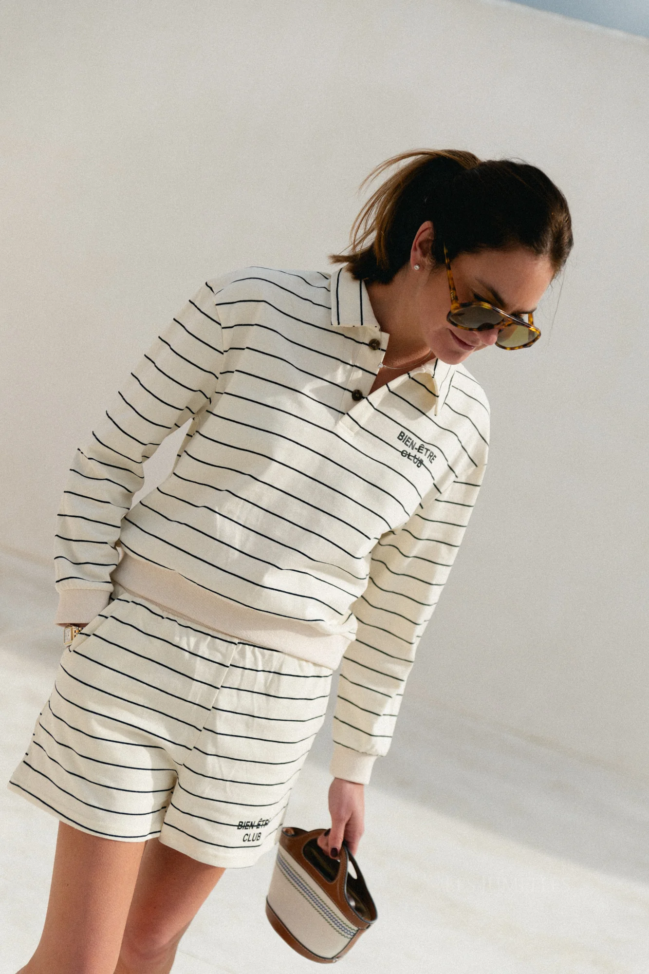 Bien-être club striped polo-collar sweatshirt ecru/black
