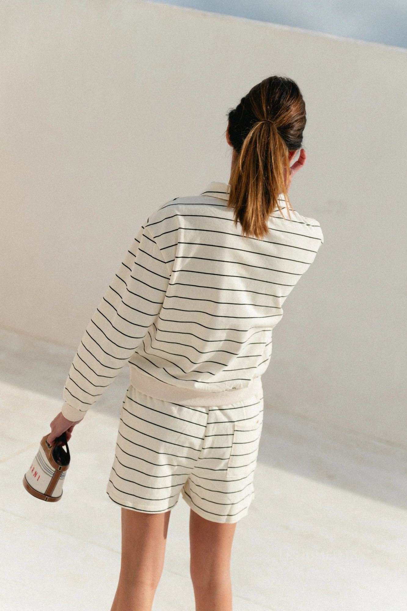 Bien-être club striped sweatshorts ecru/black - Image 11