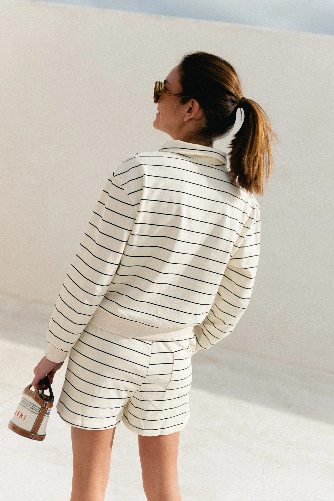 Bien-être club striped sweatshorts ecru/black - Image 12