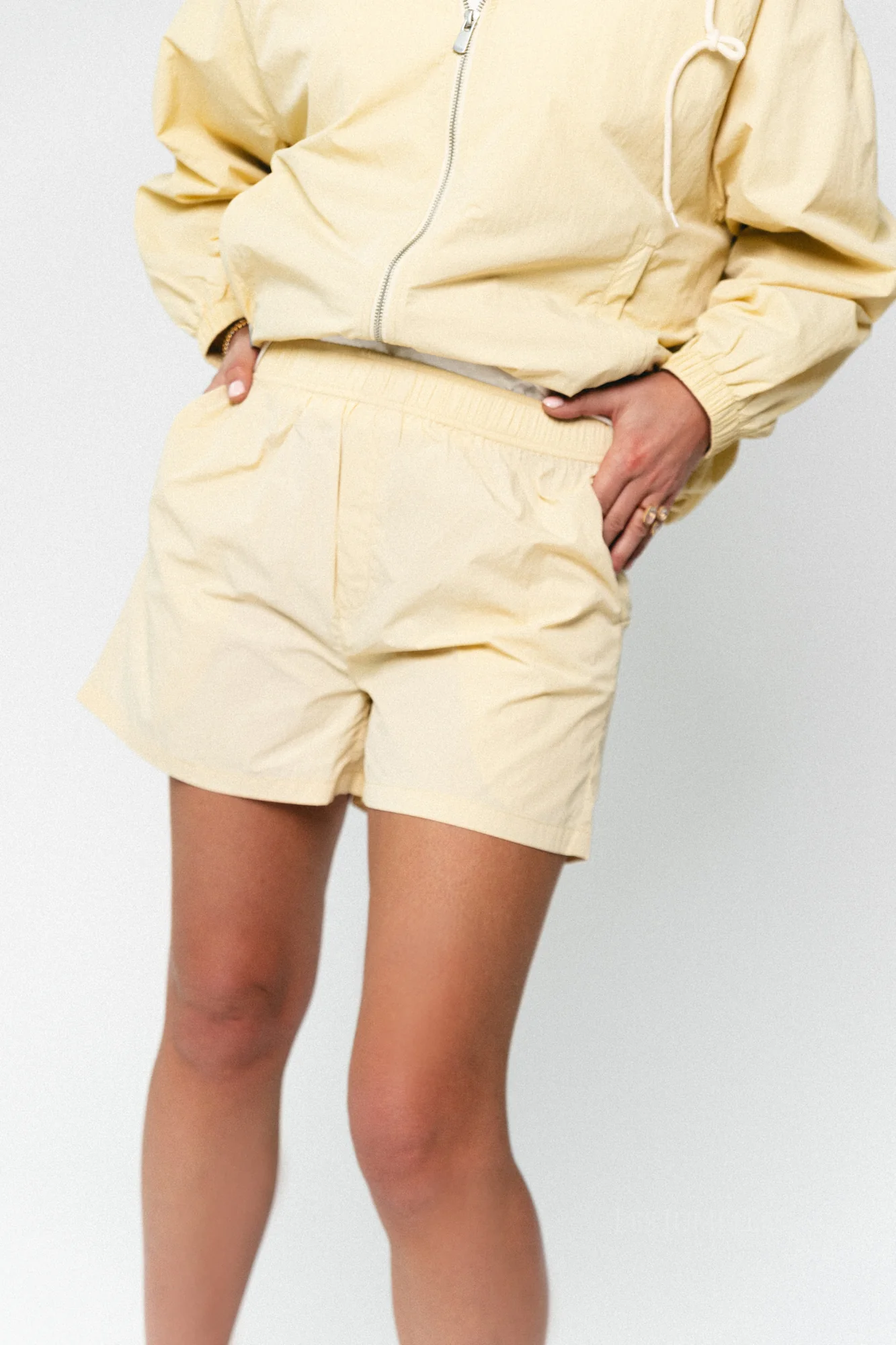 Boulbi shorts butter yellow - Image 9
