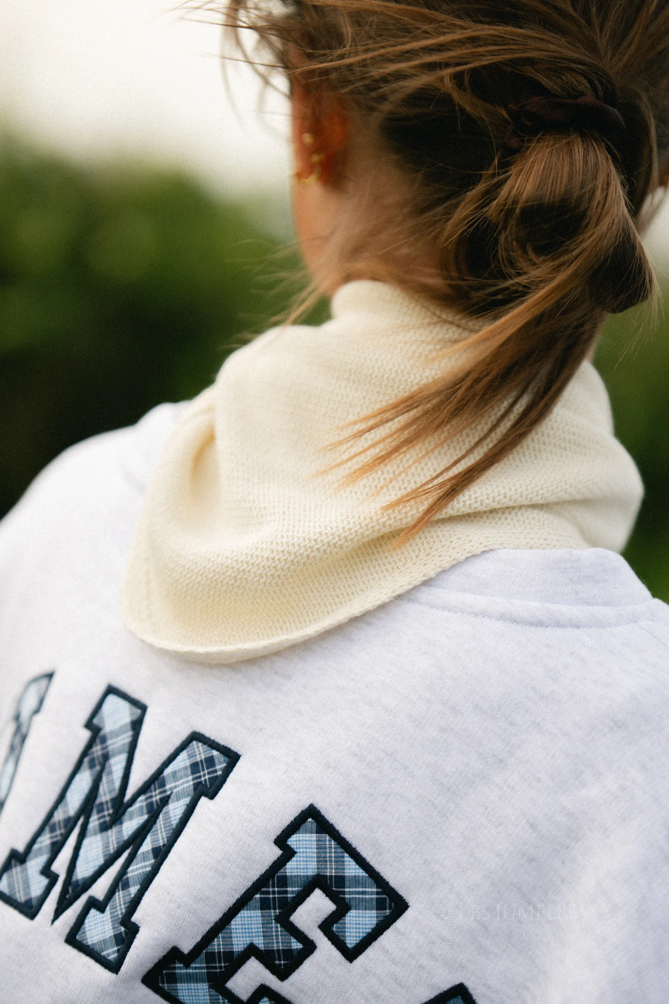Cecile triangle cotton scarf ecru - Image 4