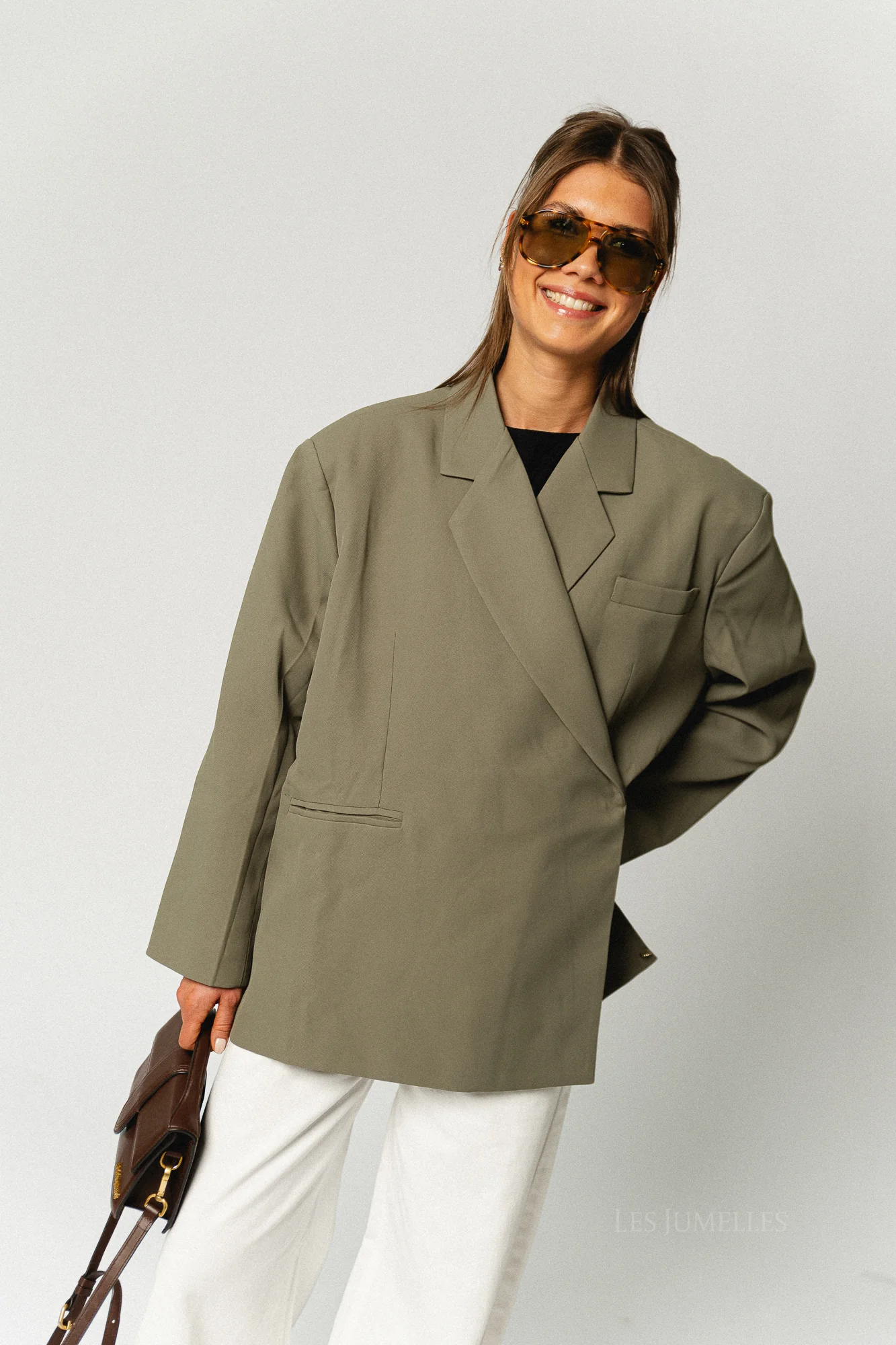 Chloe oversized blazer olive - Image 8