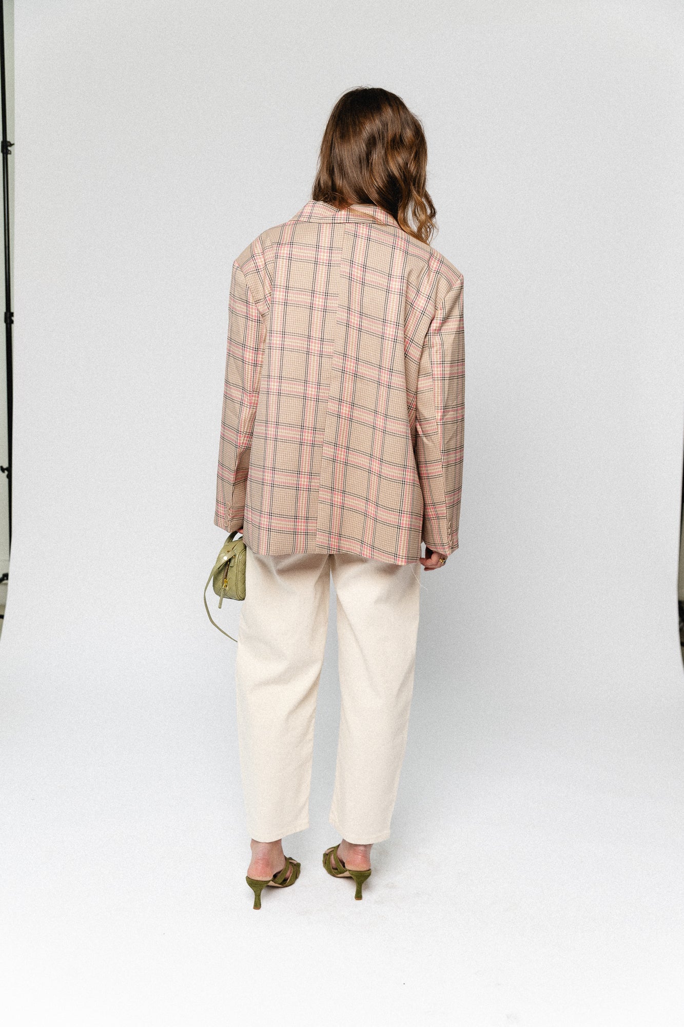 Chloe oversized signature check blazer pink/beige - Image 7