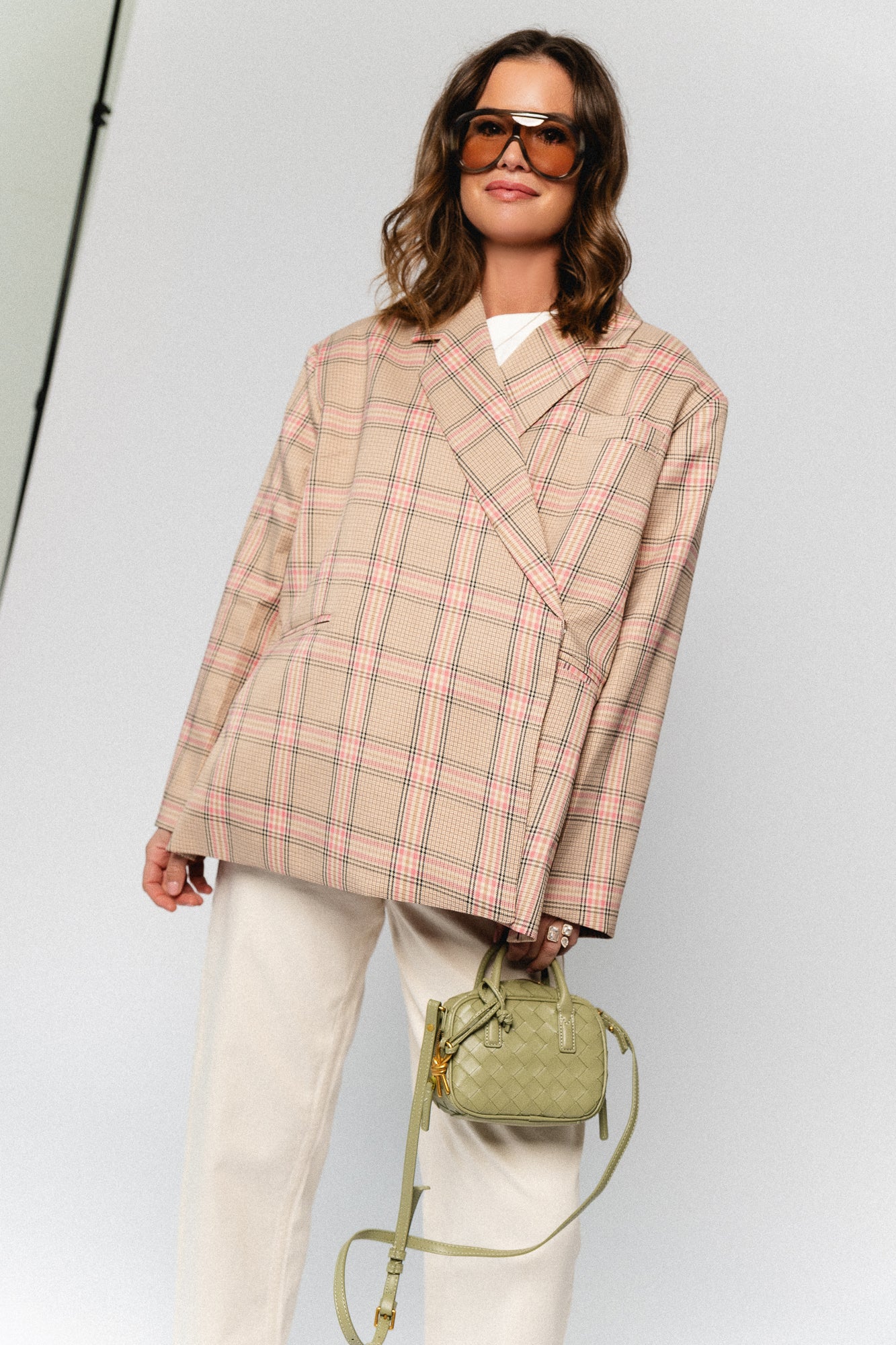 Chloe oversized signature check blazer pink/beige - Image 9