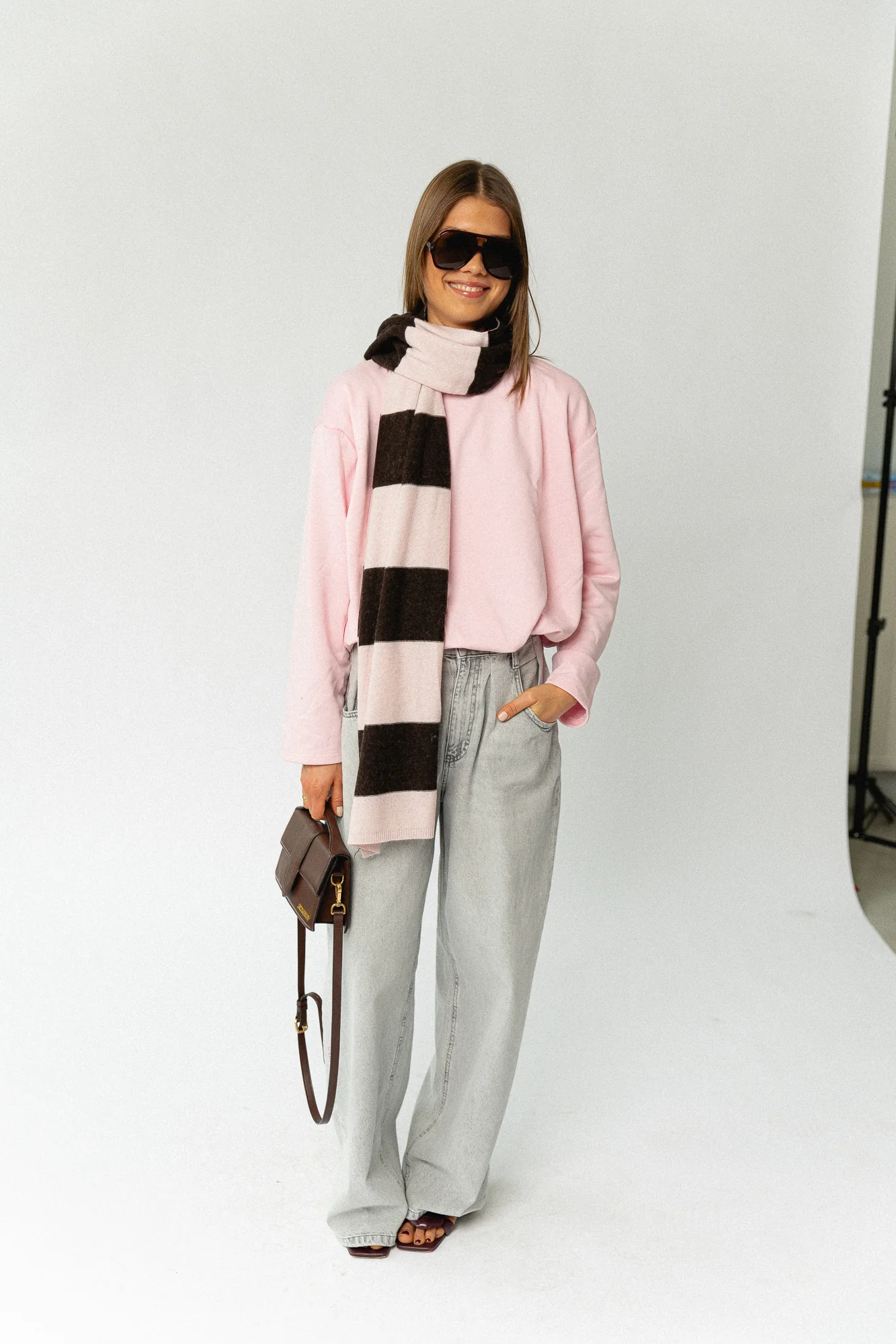 Ella striped scarf pale pink/brown - Image 2