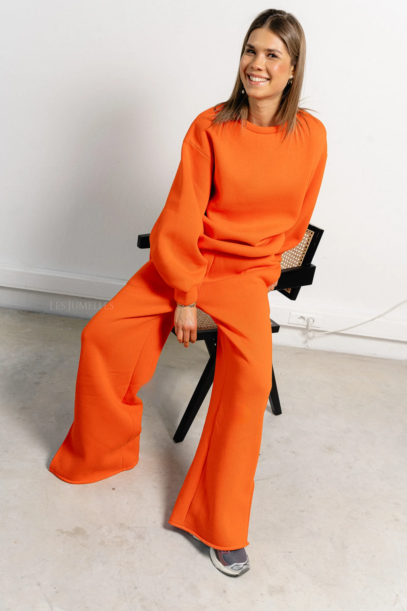 Emelyne sweat pants with split orange - Image 8