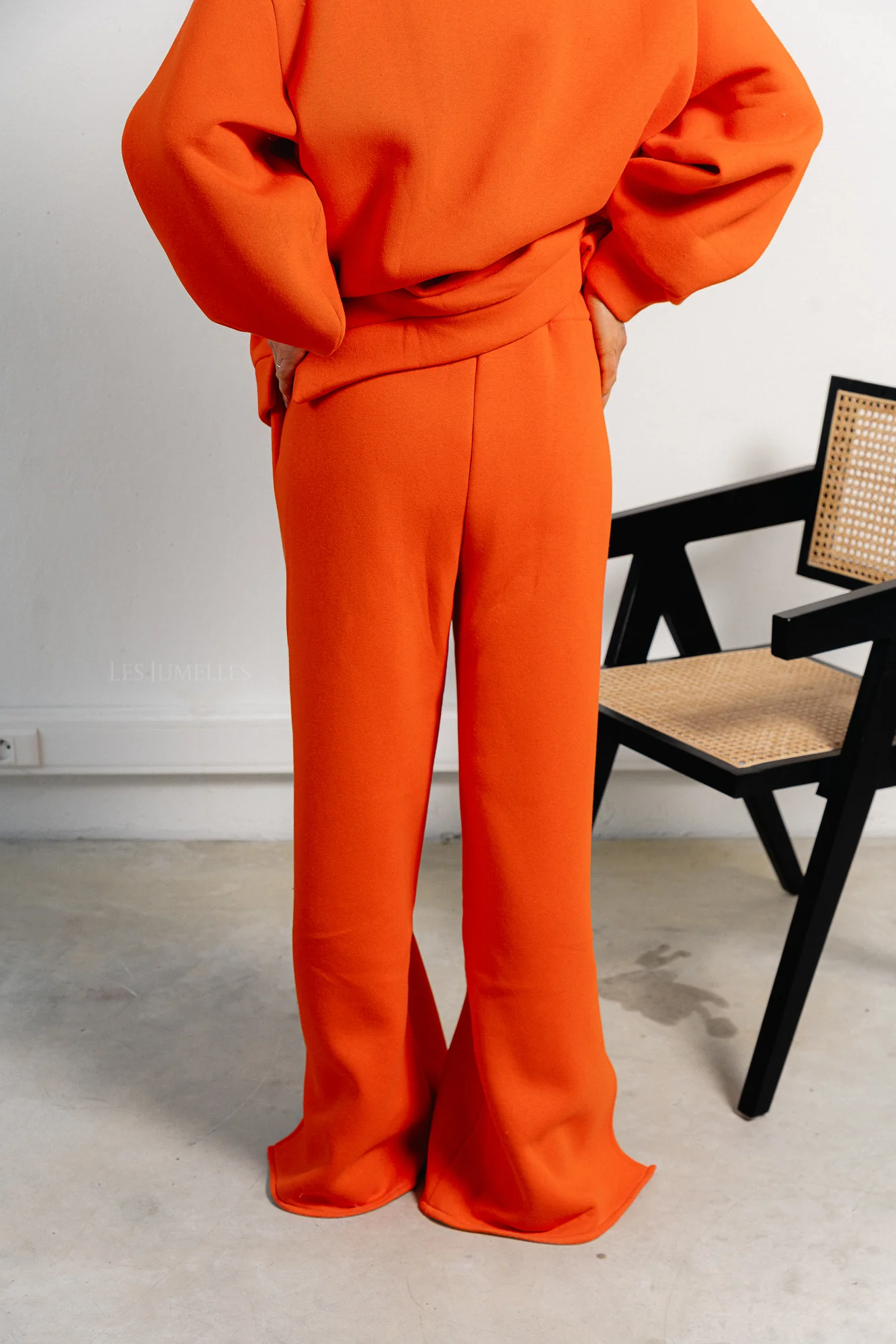 Emelyne sweat pants with split orange - Image 9