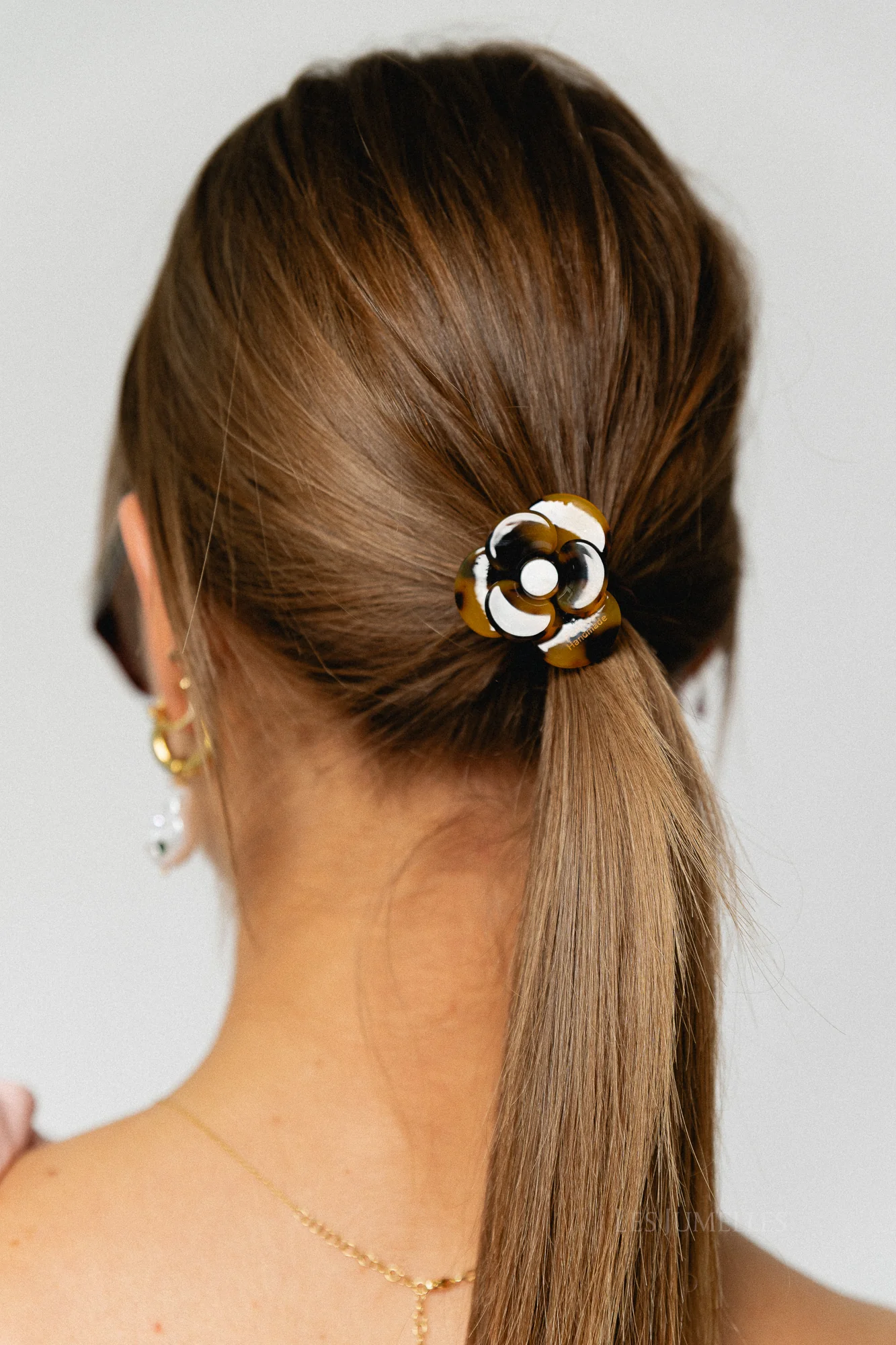 Flower hairtie tortoise - brown - Image 2