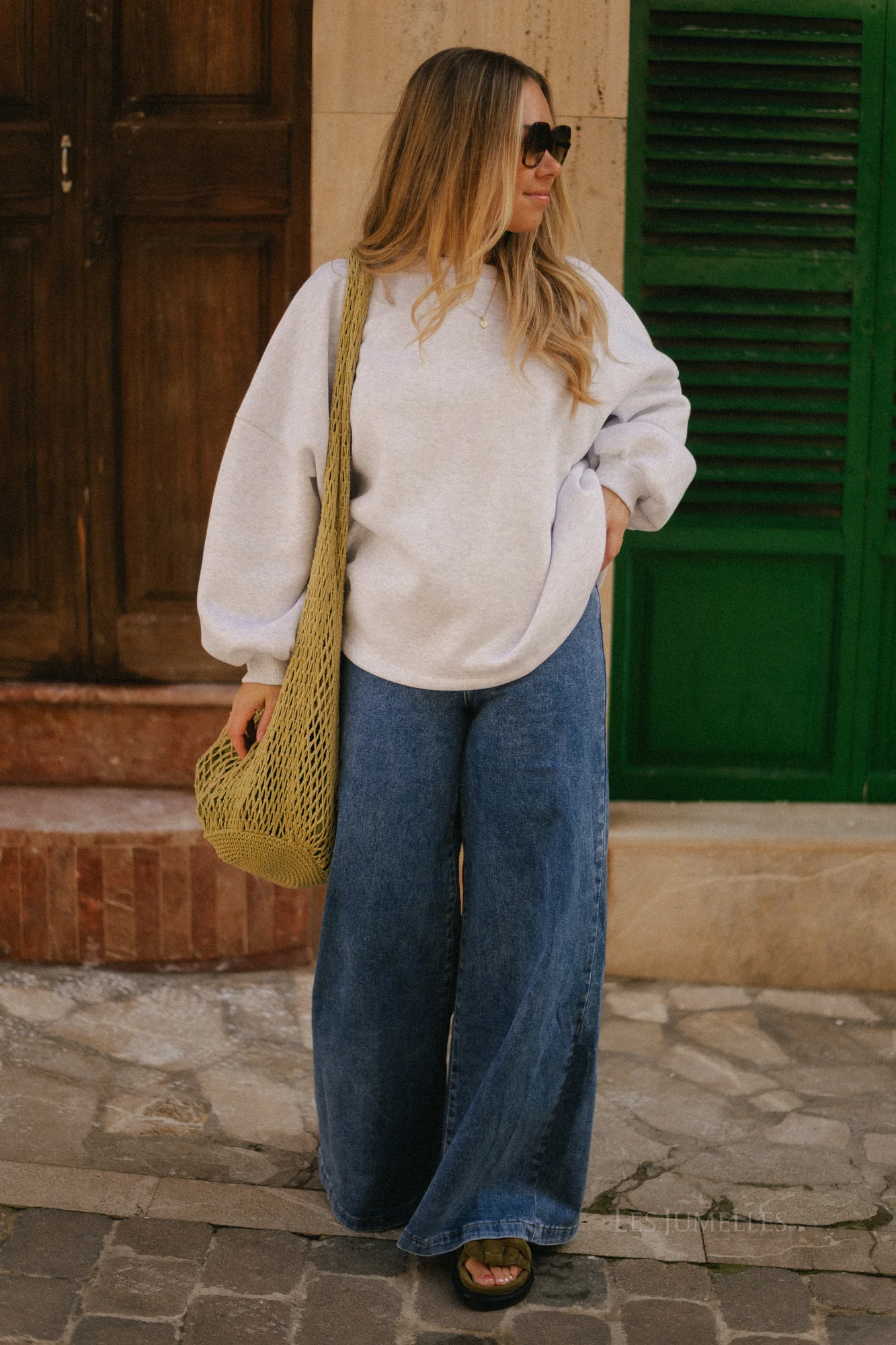Gloria wide leg jeans medium blue - Image 4