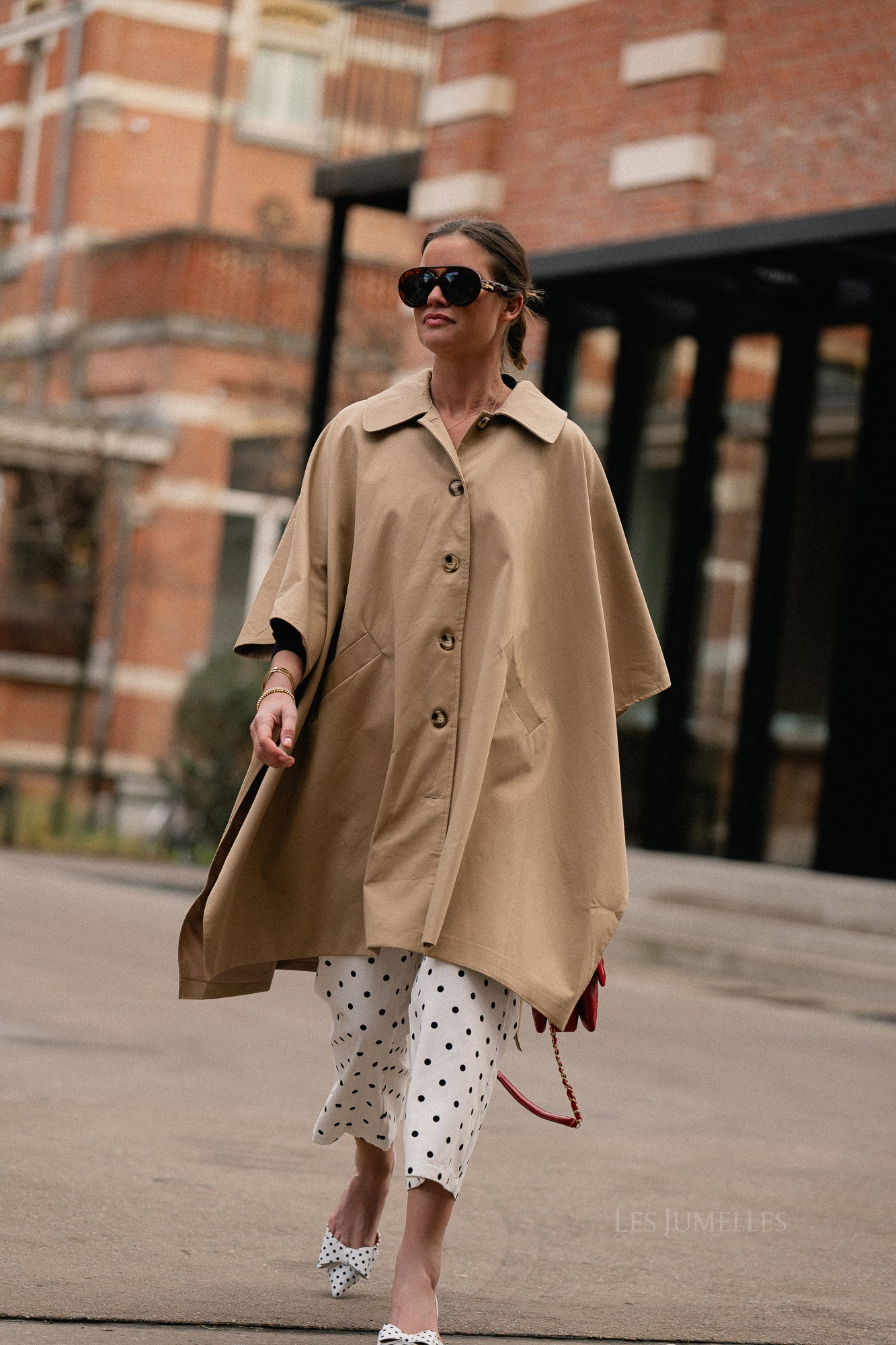 Harriet cape beige - Image 4