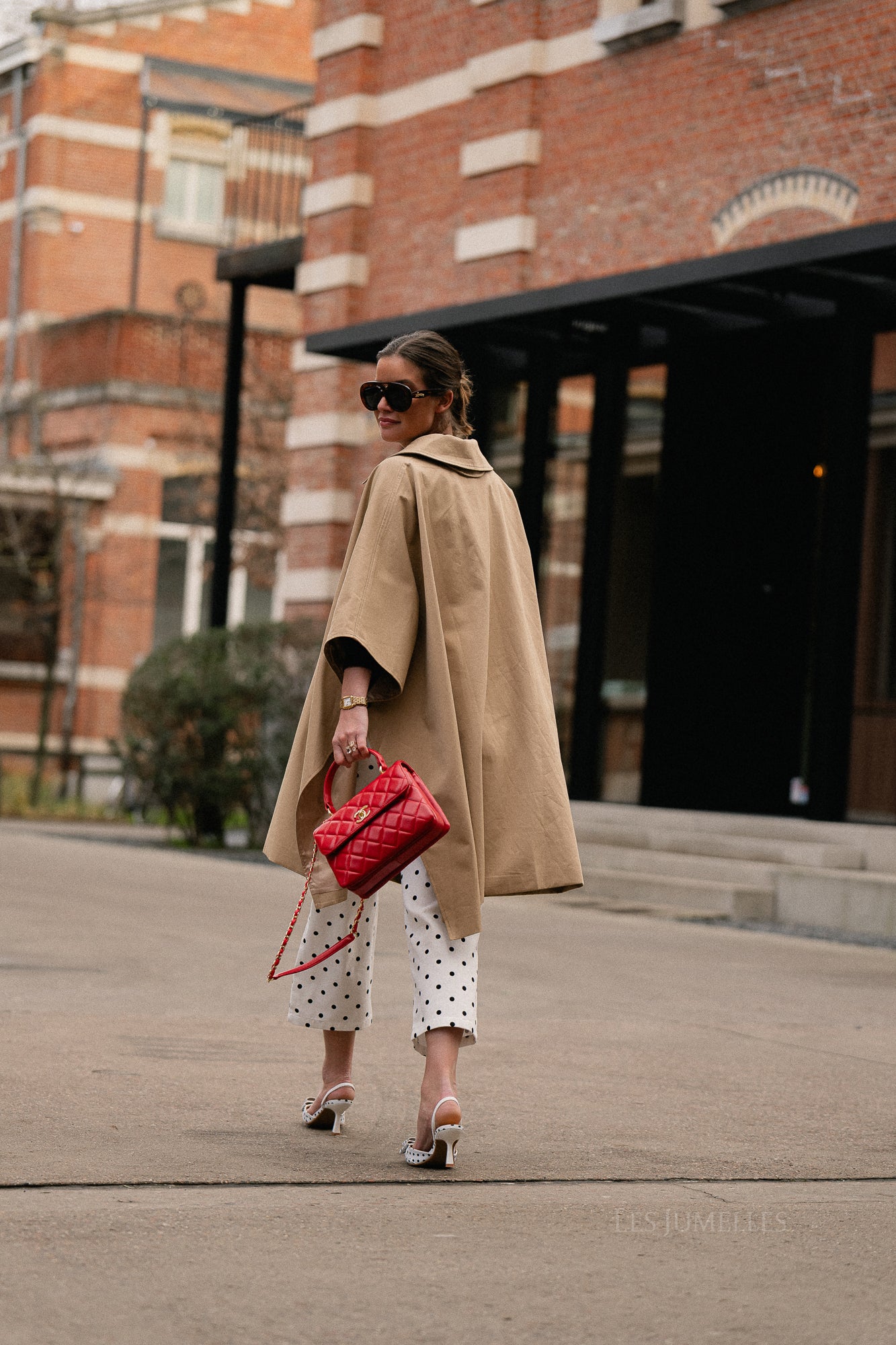 Harriet cape beige - Image 5