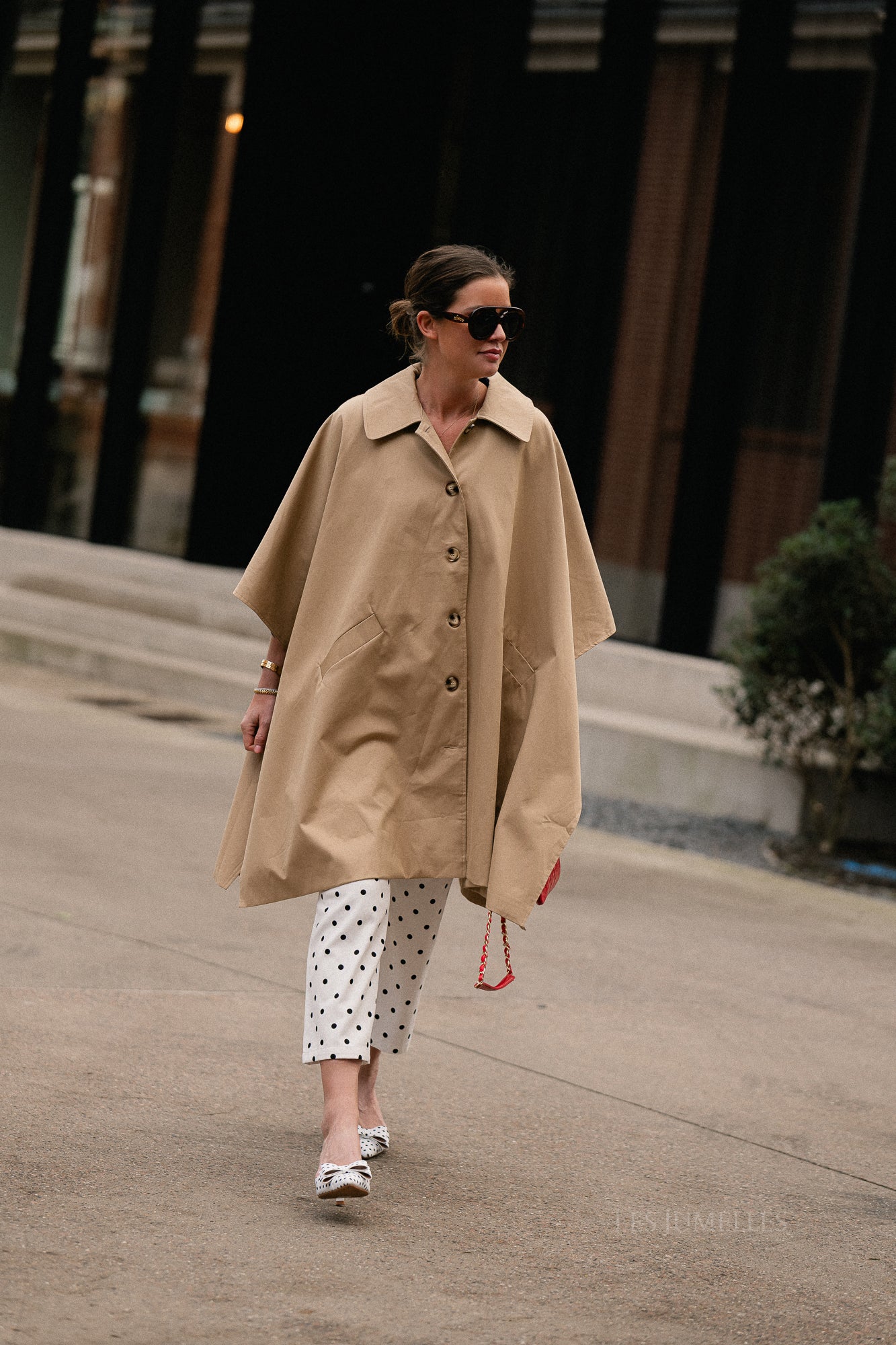 Harriet cape beige - Image 9