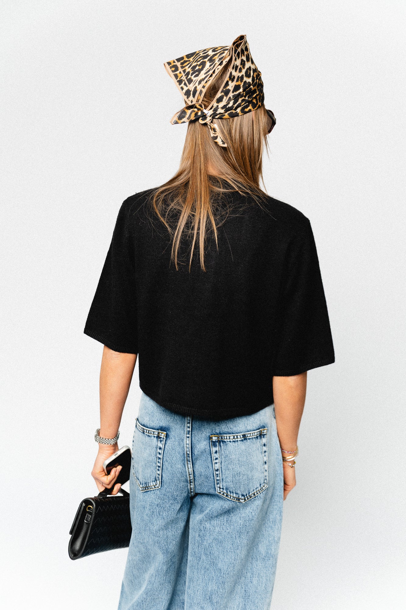 Leopa edgia cotta scarf - Image 3