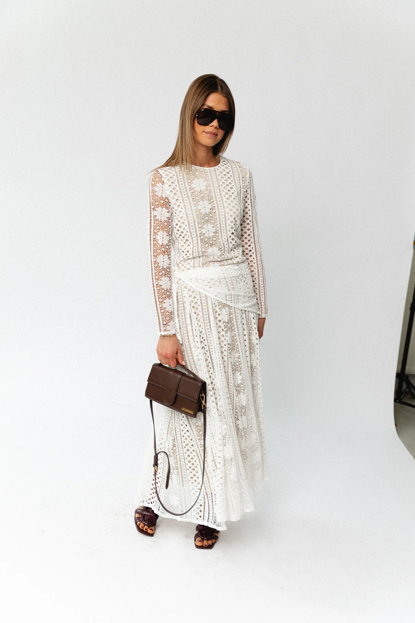 Lina floral lace maxi dress ivory - Image 5