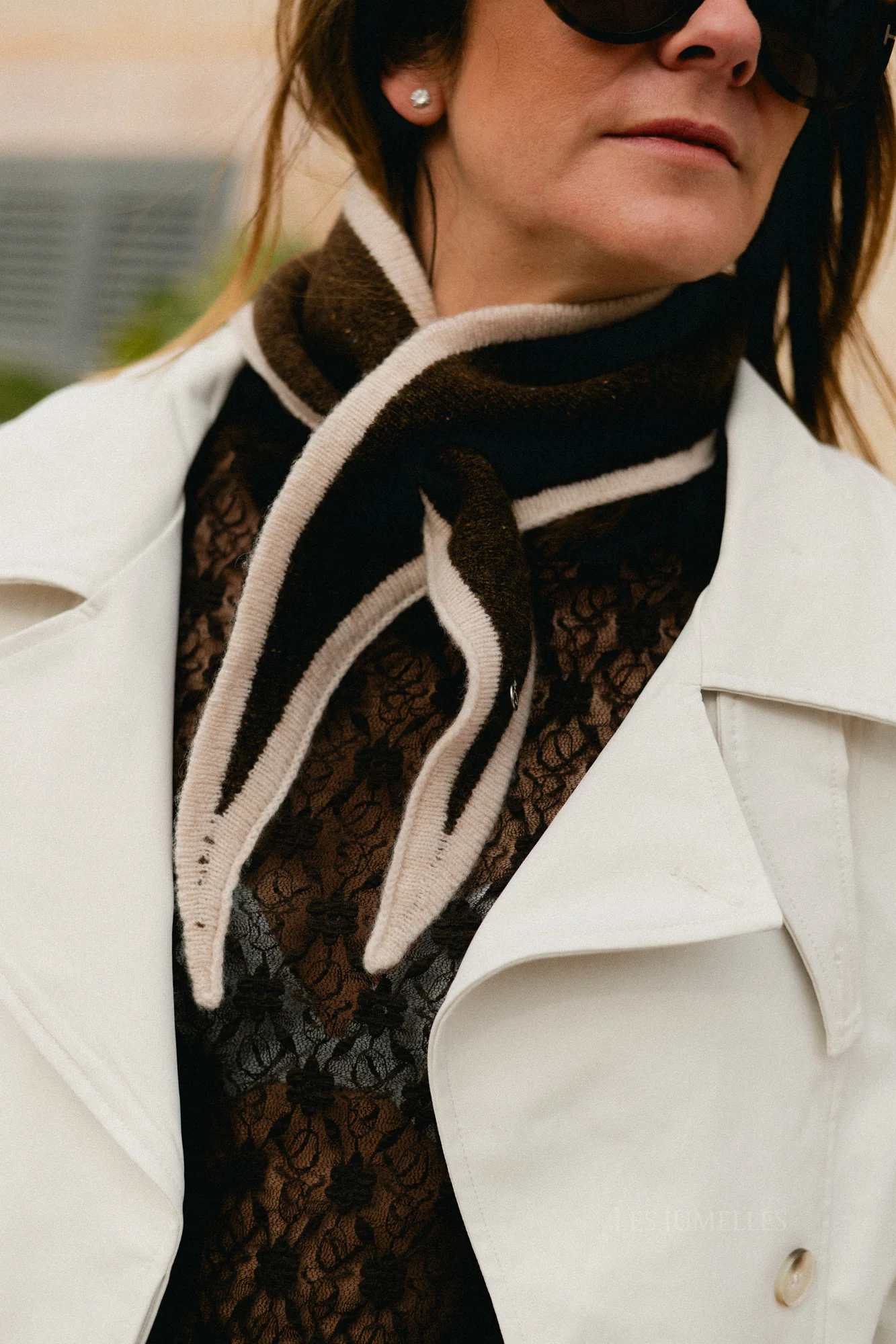 Lizzy wool triangle scarf speckled brown