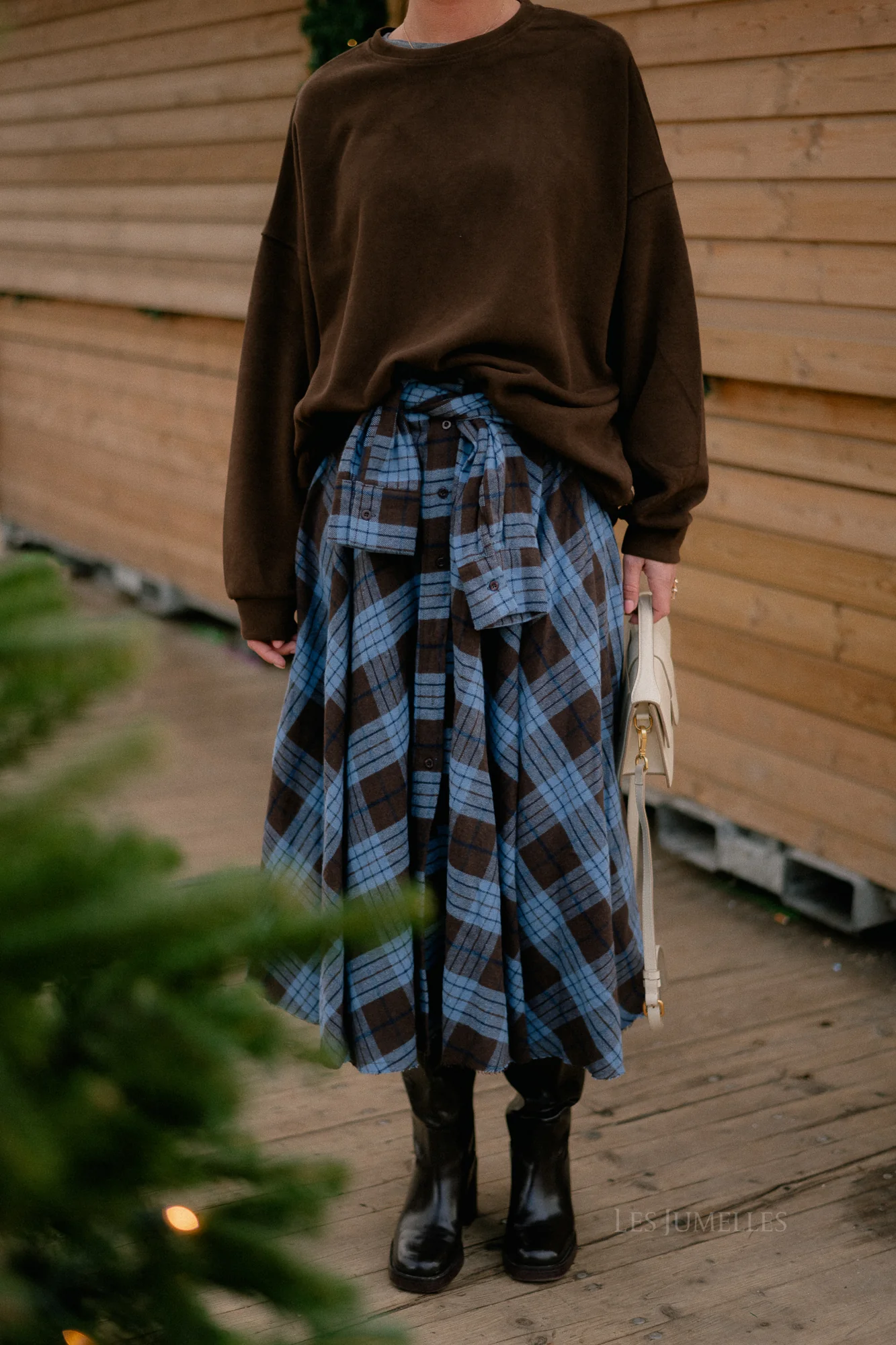 Martha checkered skirt hot chocolate/baby blue - Image 12