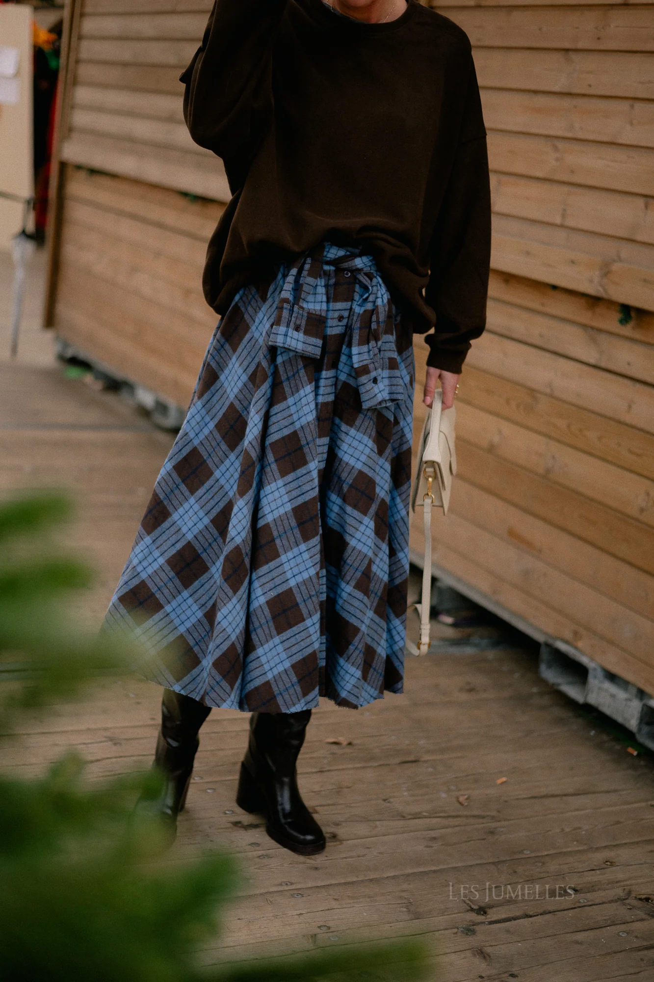 Martha checkered skirt hot chocolate/baby blue - Image 17