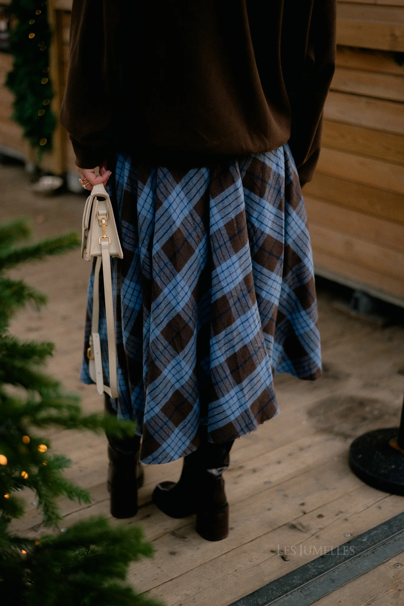 Martha checkered skirt hot chocolate/baby blue - Image 24