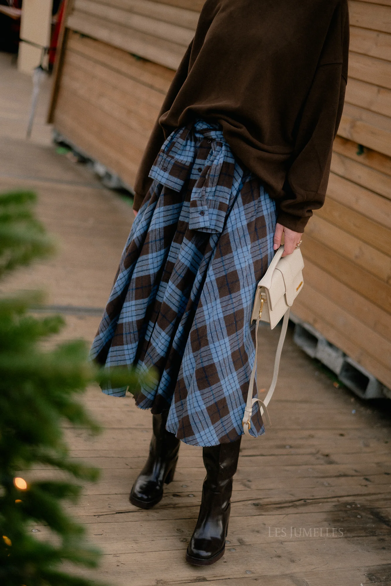 Martha checkered skirt hot chocolate/baby blue - Image 4