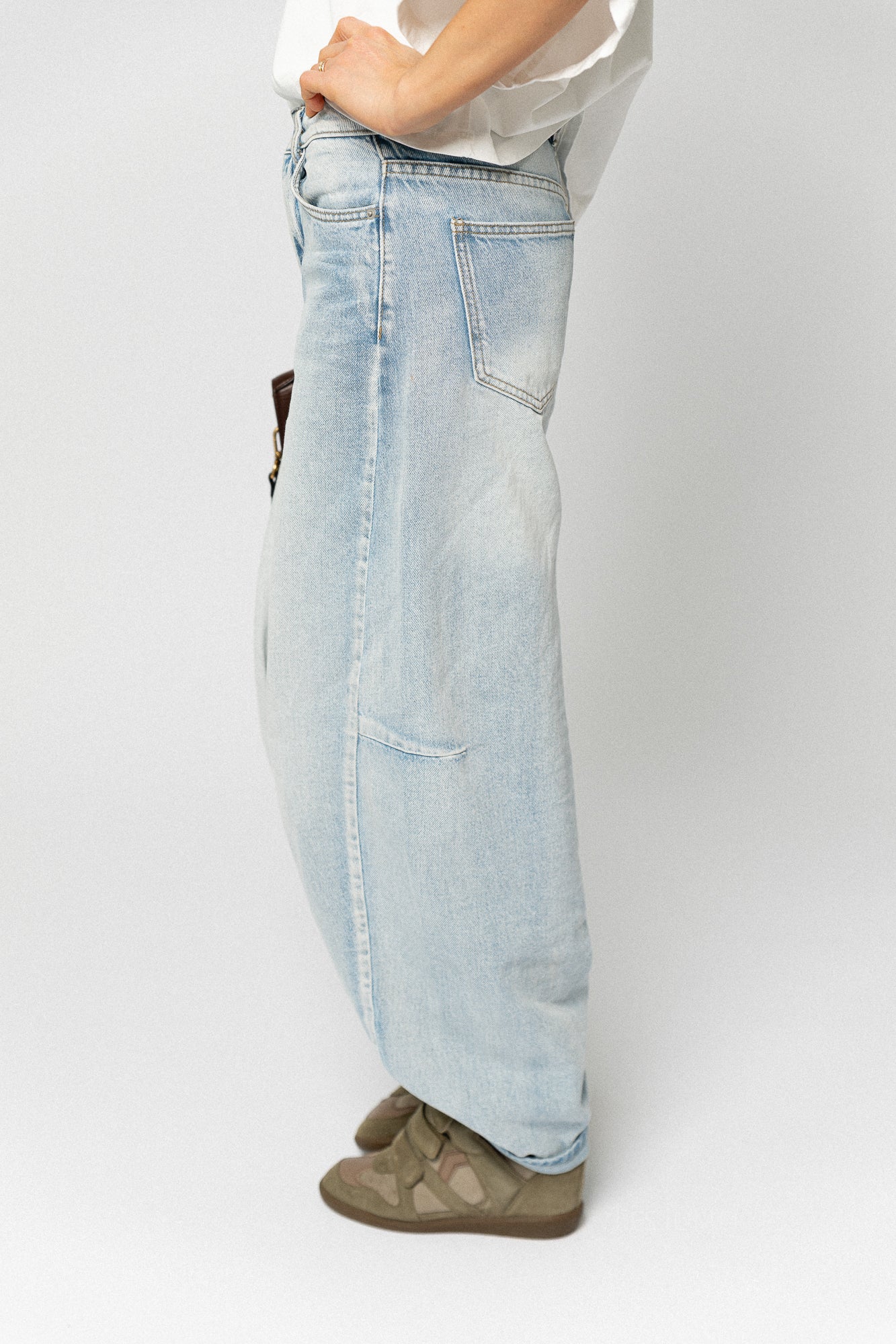 OBJMoji Elsa MW super barrel jeans light blue denim - Image 9