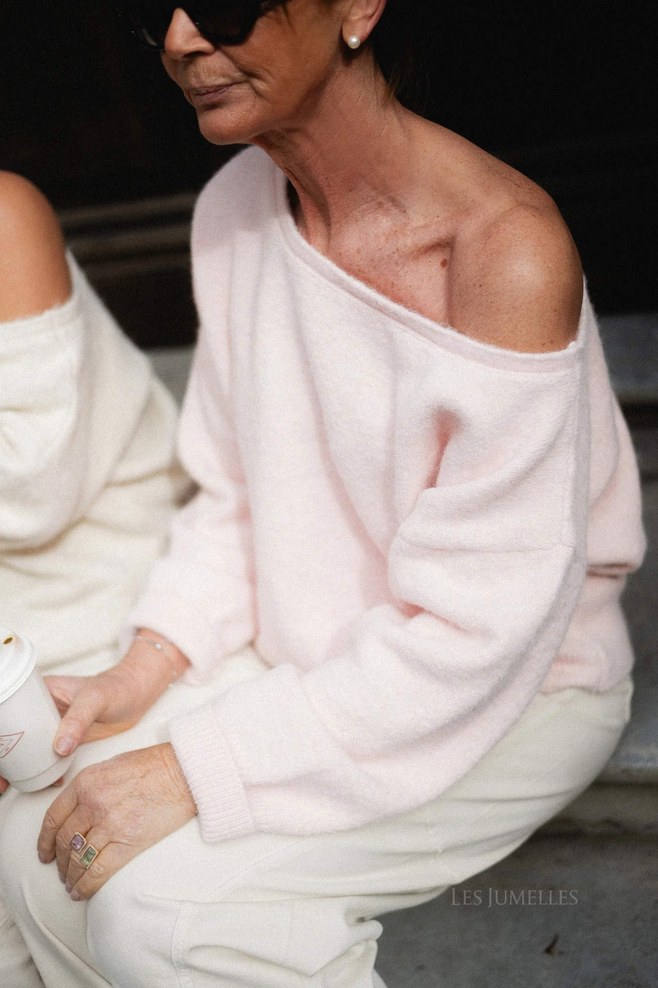 Olive off shoulder jumper baby pink - Image 2
