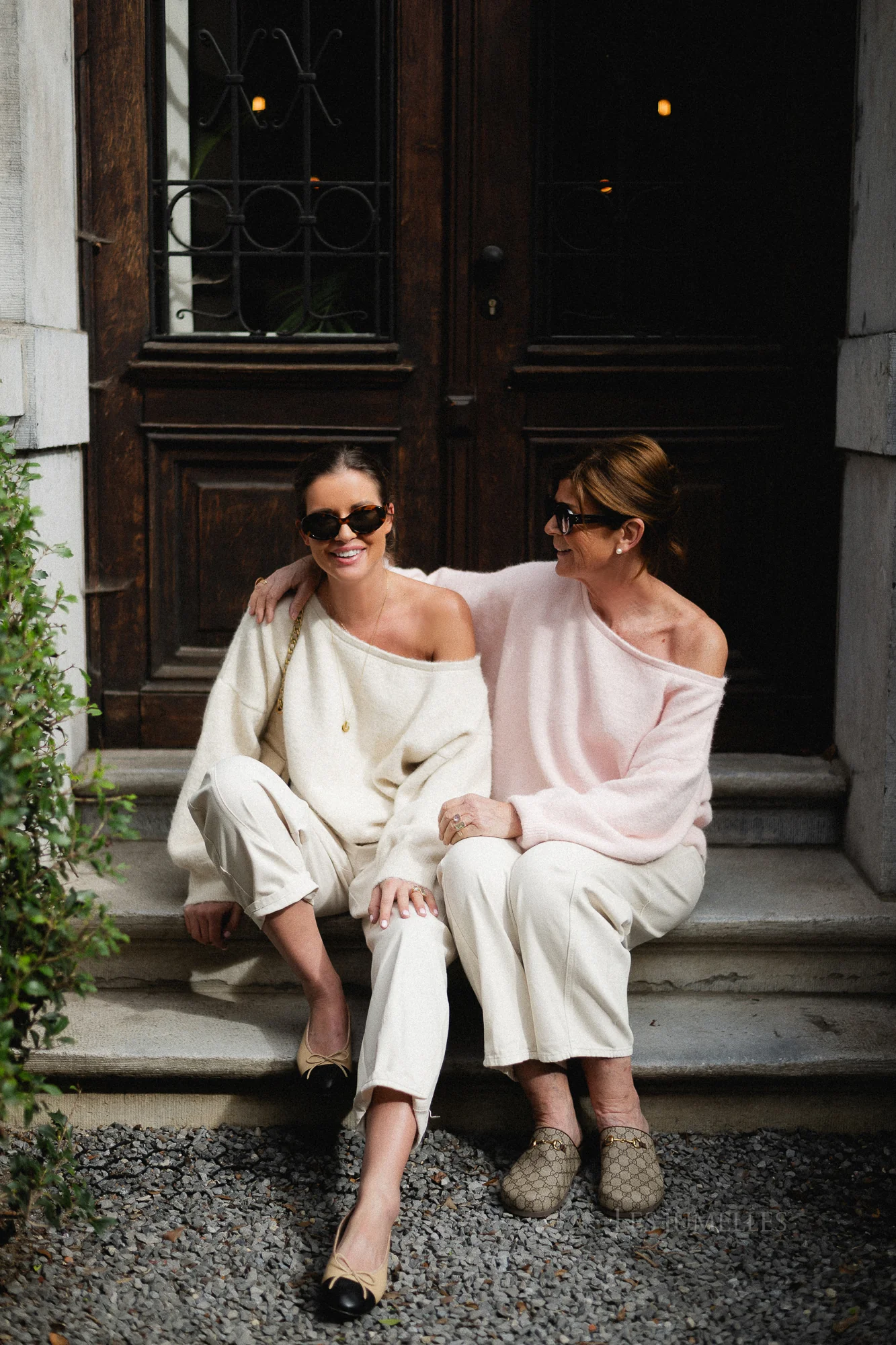 Olive off shoulder jumper baby pink - Image 9