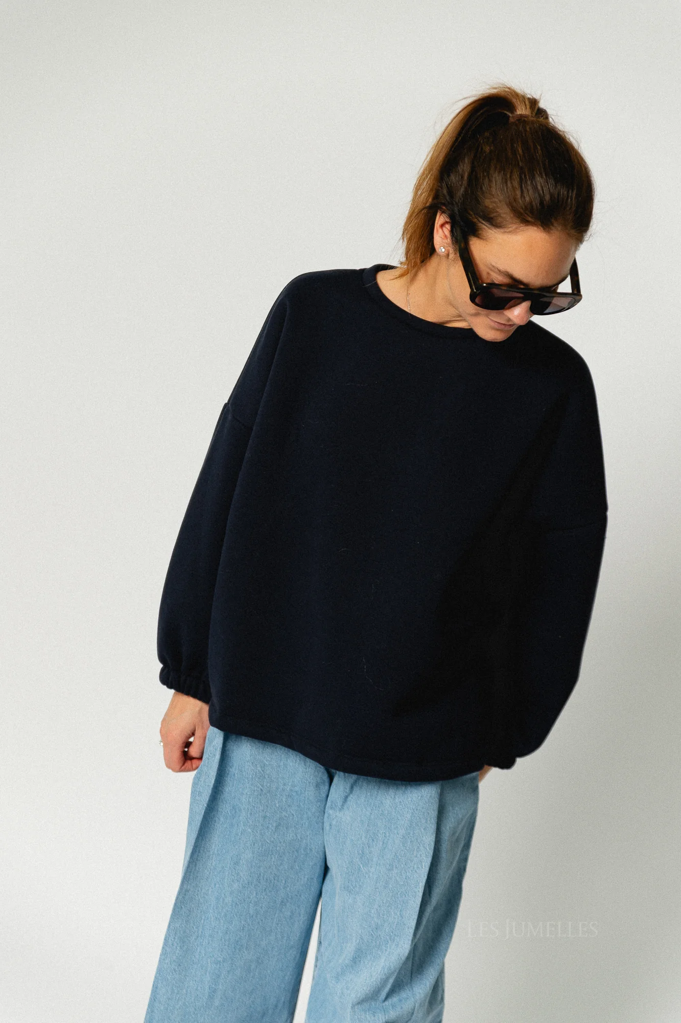 ORIGINAL 'Mommy' sweater navy/red - Image 9