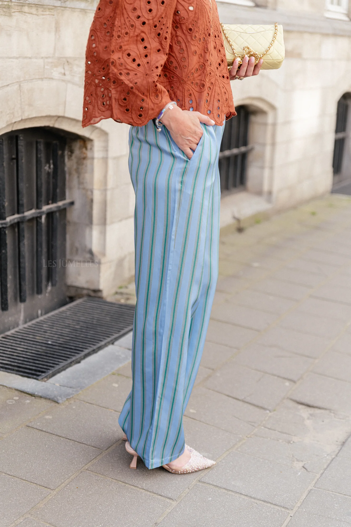 Straight leg pant with elastic waist blue stripes - Image 3