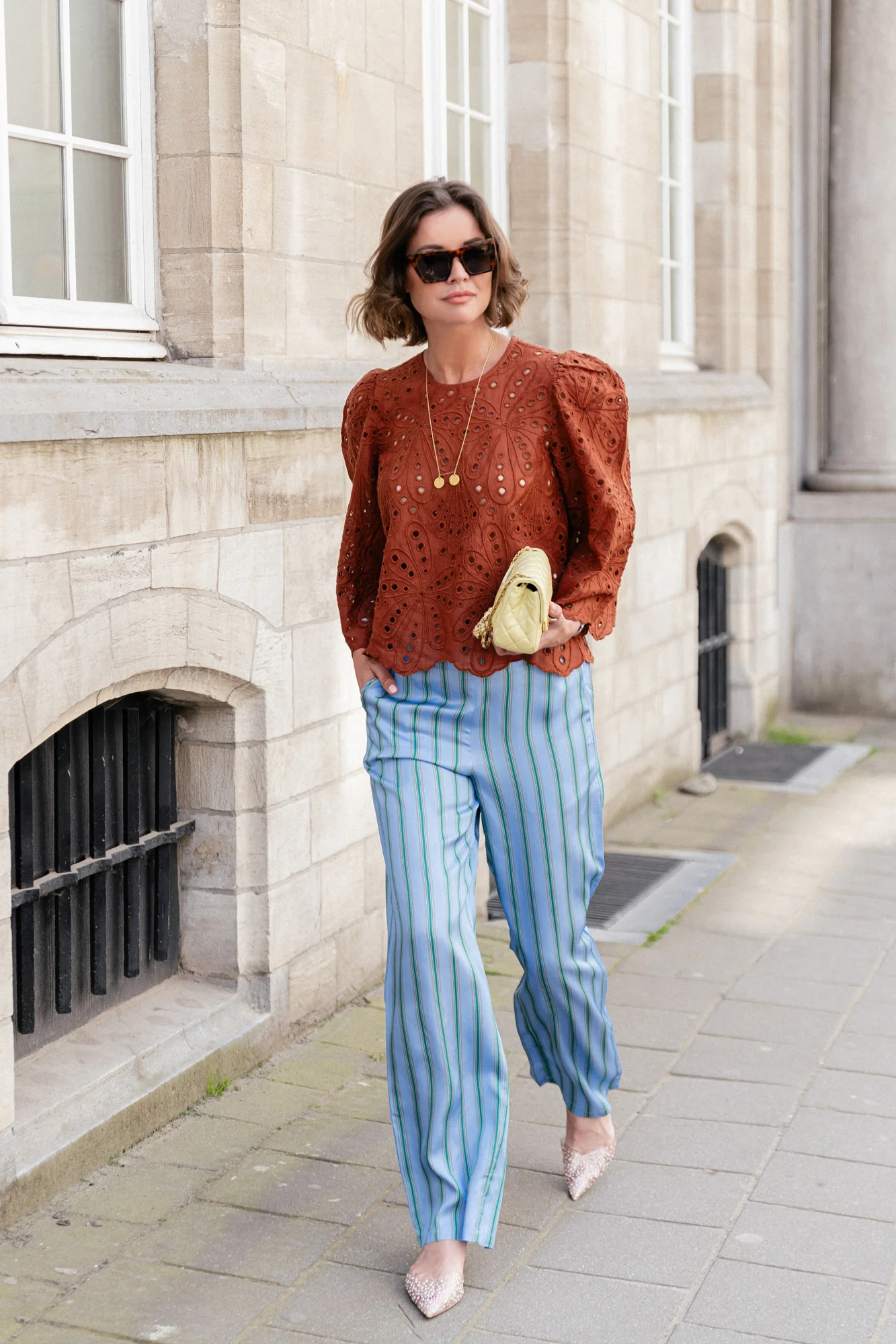 Straight leg pant with elastic waist blue stripes - Image 6