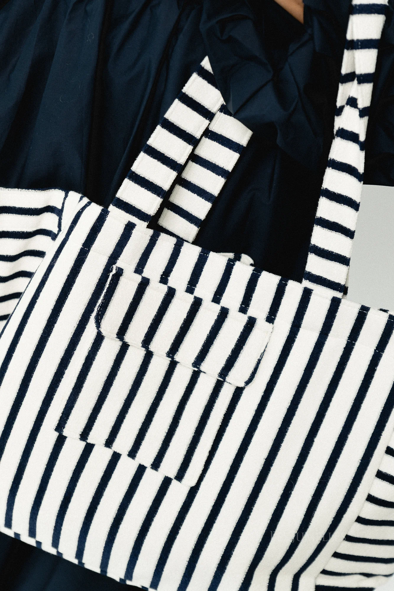 Striped terry shopper – white/navy - Image 2