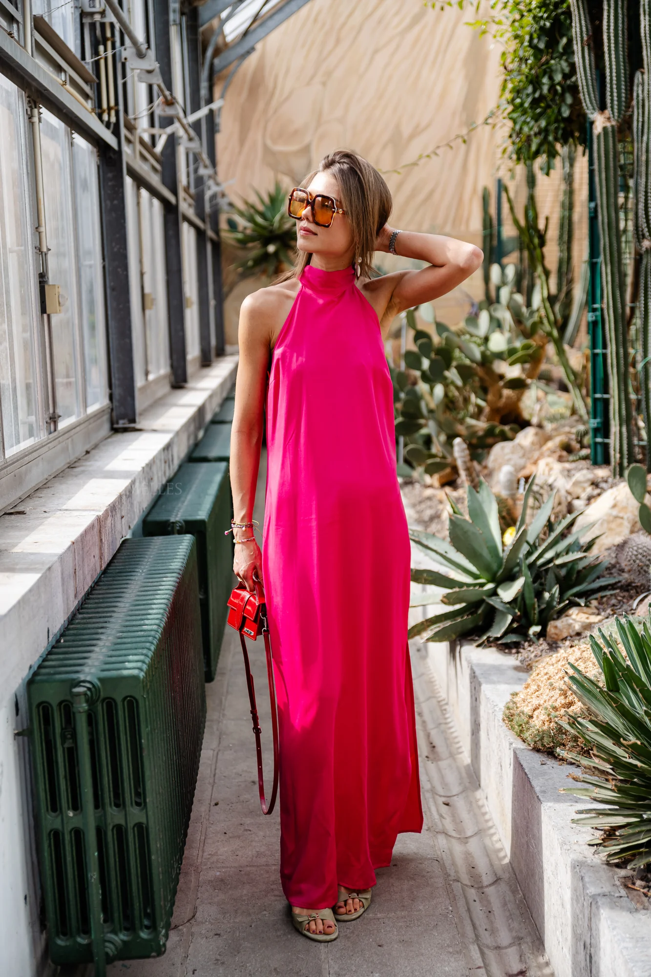 ViFlora S/L halterneck maxi dress cabaret - Image 5