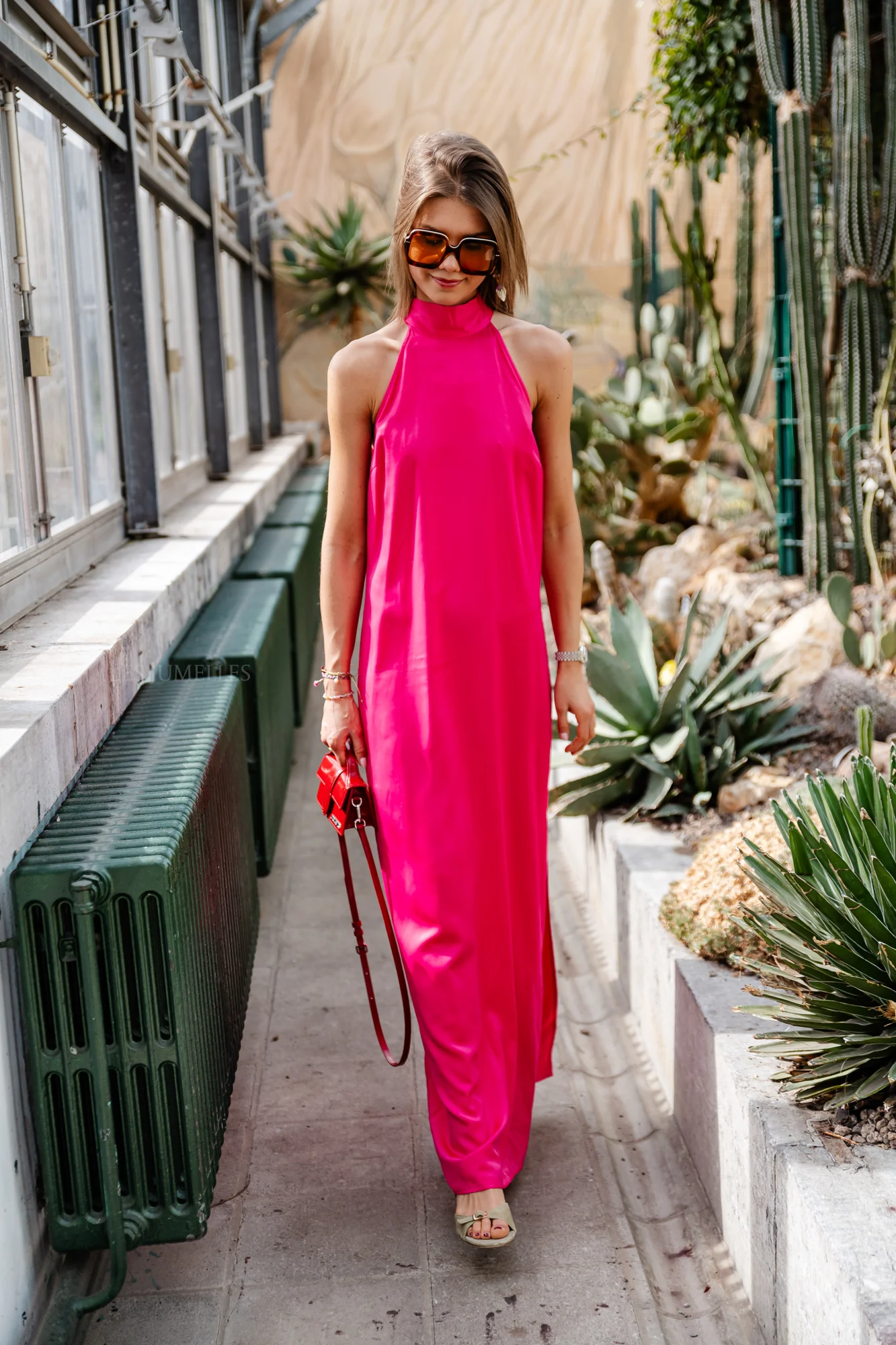 ViFlora S/L halterneck maxi dress cabaret - Image 9