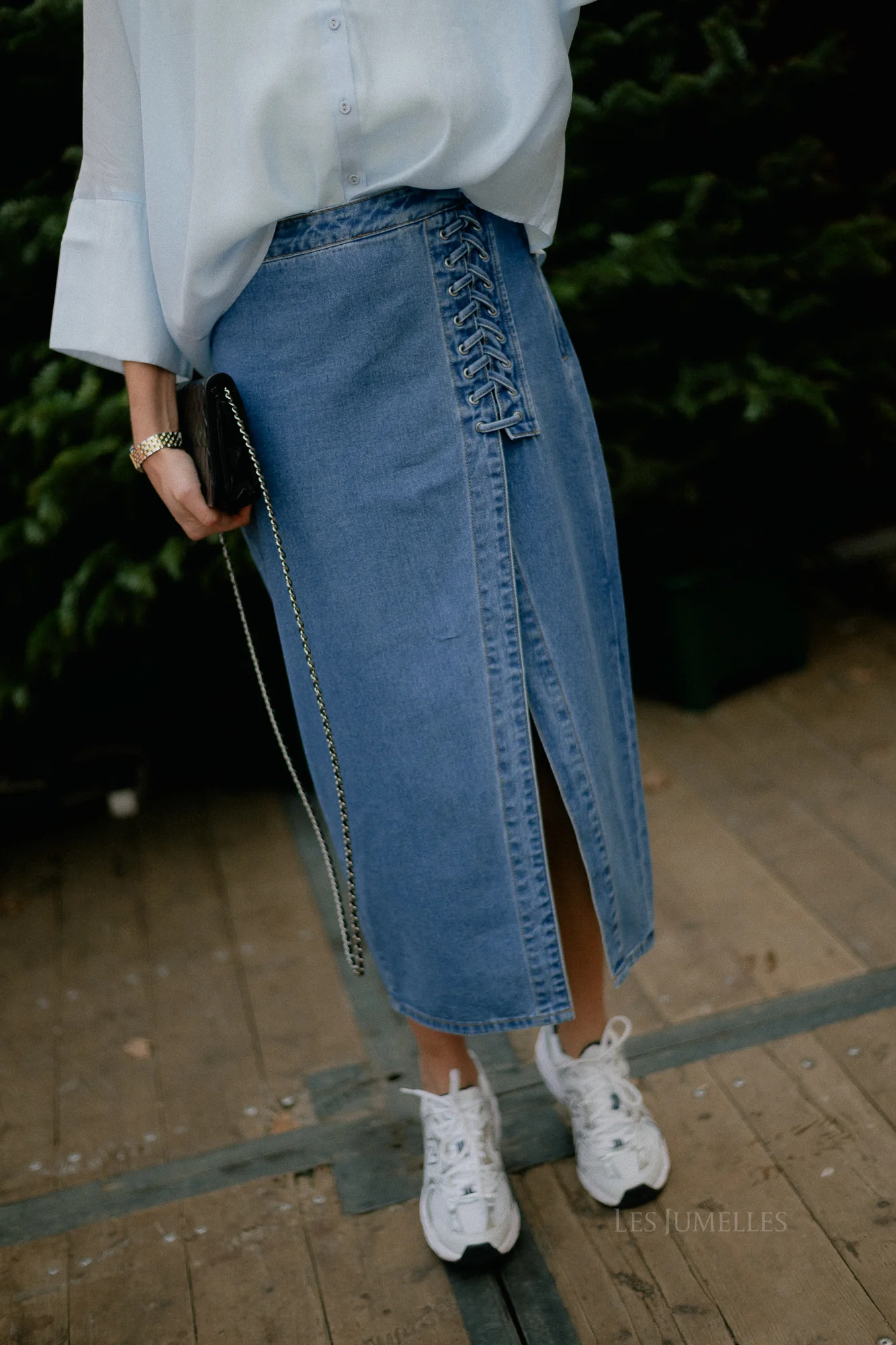 VIGarcia HW lacing detail skirt medium blue denim - Image 4