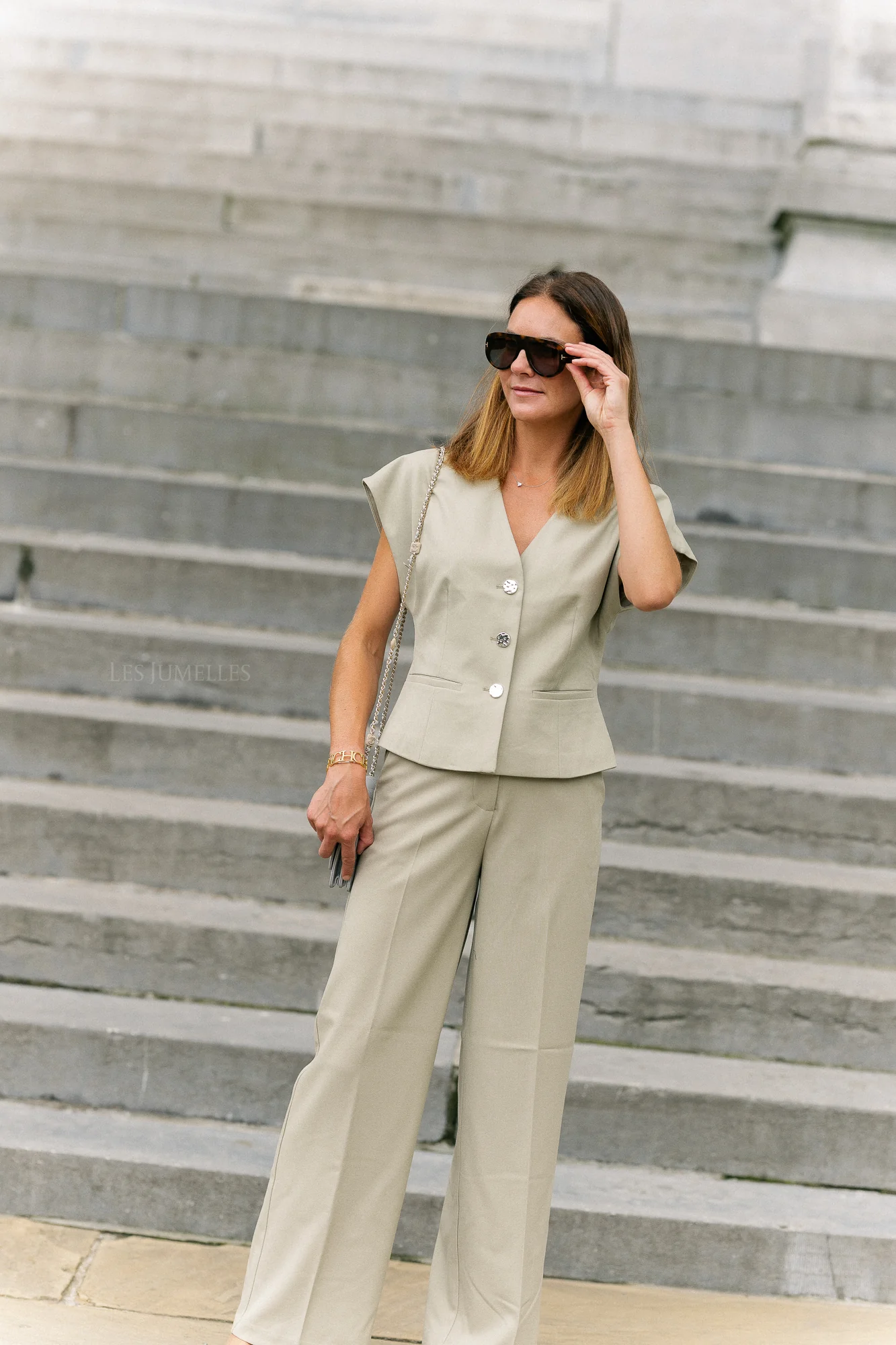 VIKeep V-neck SS blazer elm - Image 5