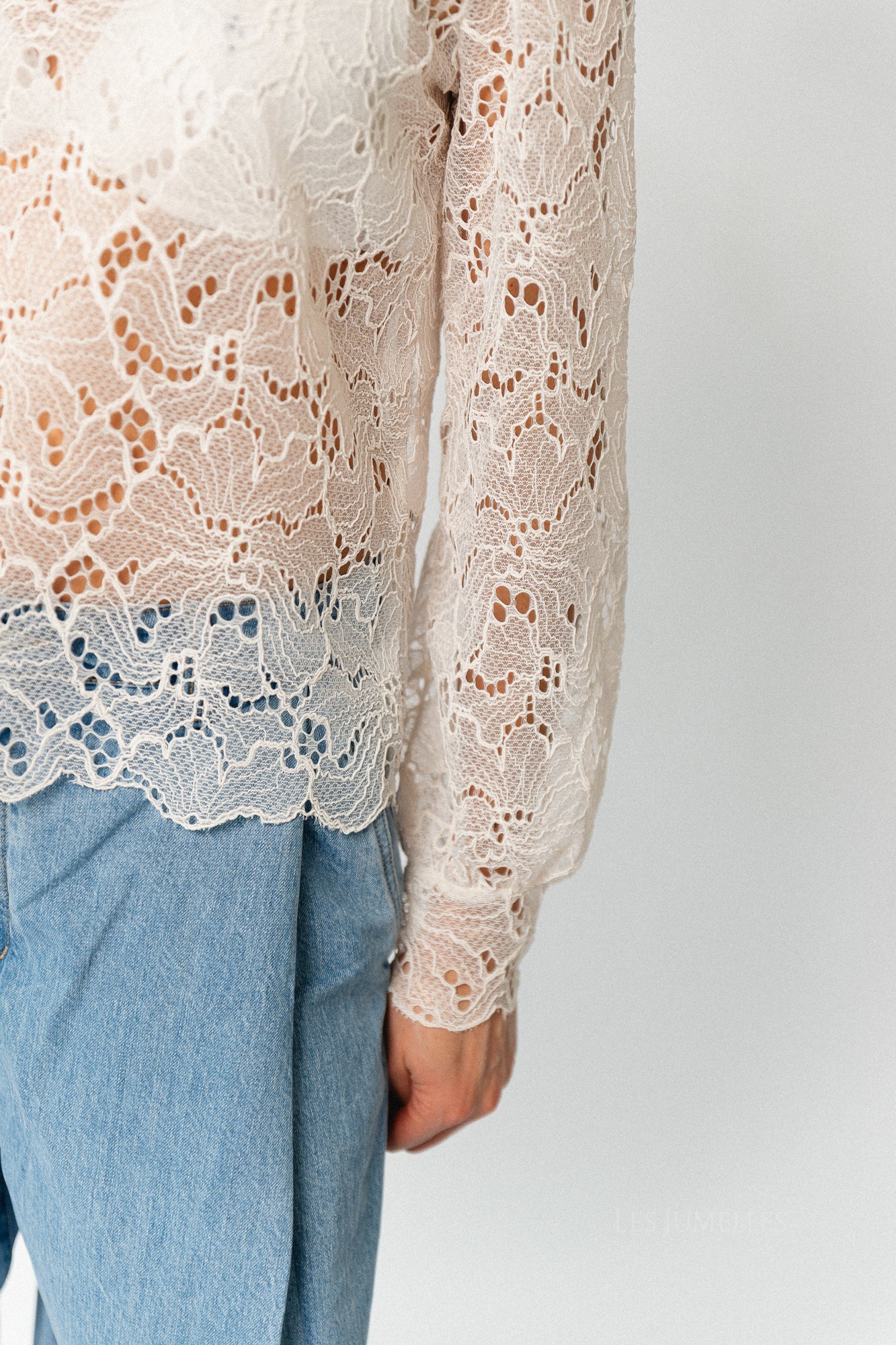 VIRhea O-neck L/S lace top cloud dancer - Image 3